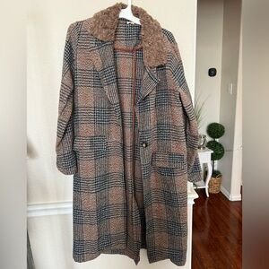 Plaid Women's Coat with Faux Fur Collar large mystree